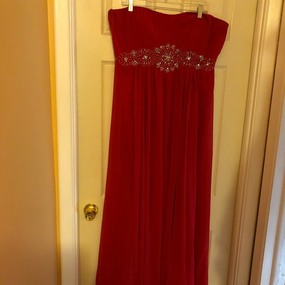 Red Prom Dress - Picture 2 of 8